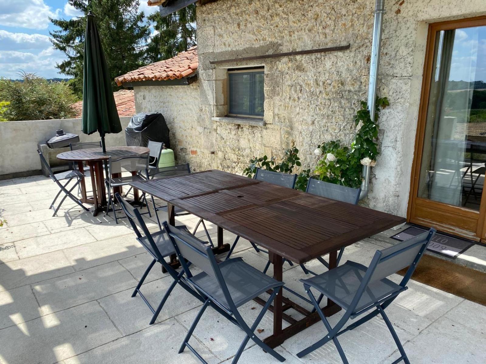 הוילה Brossac Chez Sarrazin מראה חיצוני תמונה